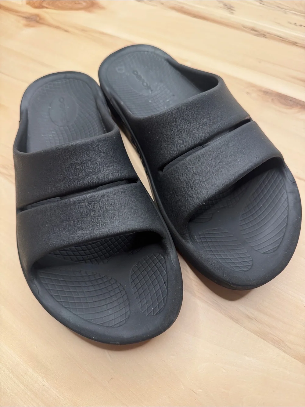OOFOS OOahh Recovery Slides Black M9 W 11